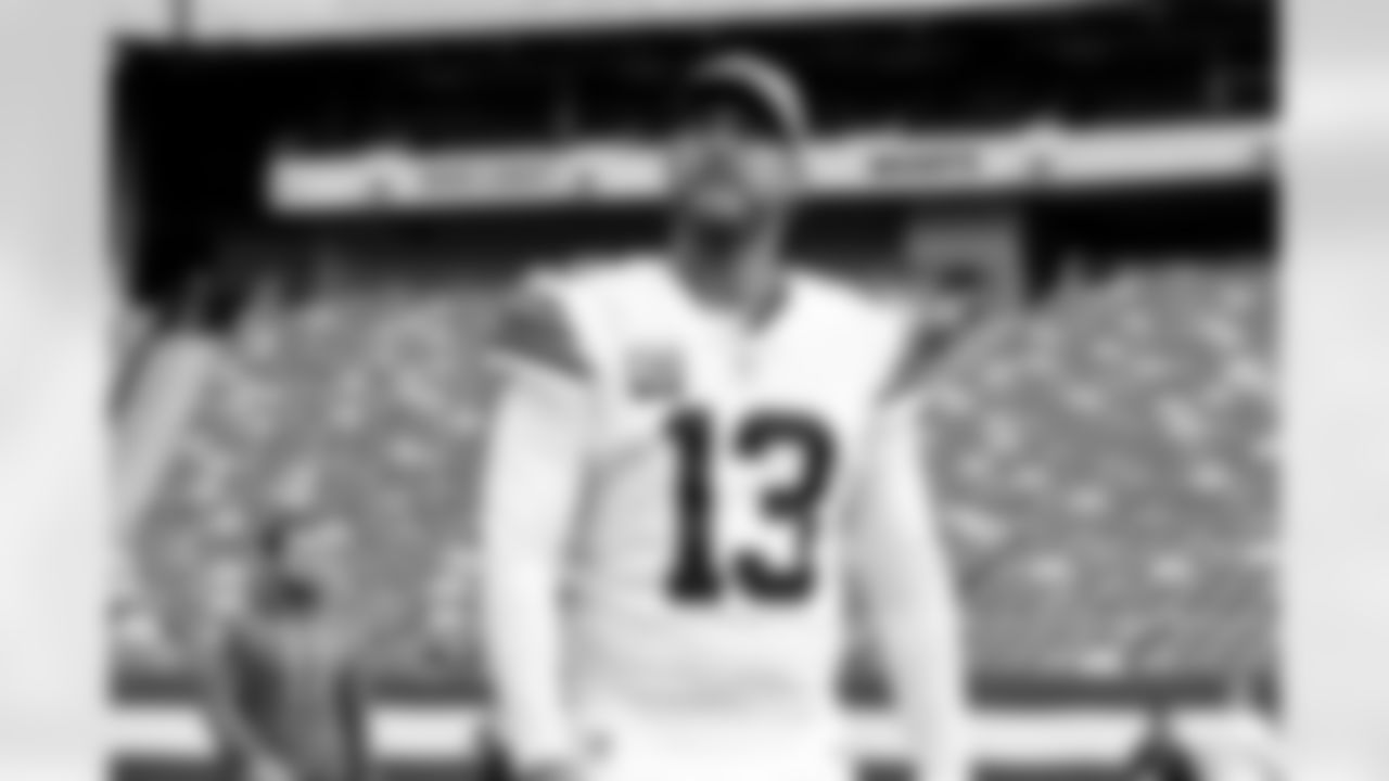 Punter Corey Bojorquez (13) before a NFL football game between the Cleveland Browns and New York Jets on November 9, 2025 at MetLife Stadium.