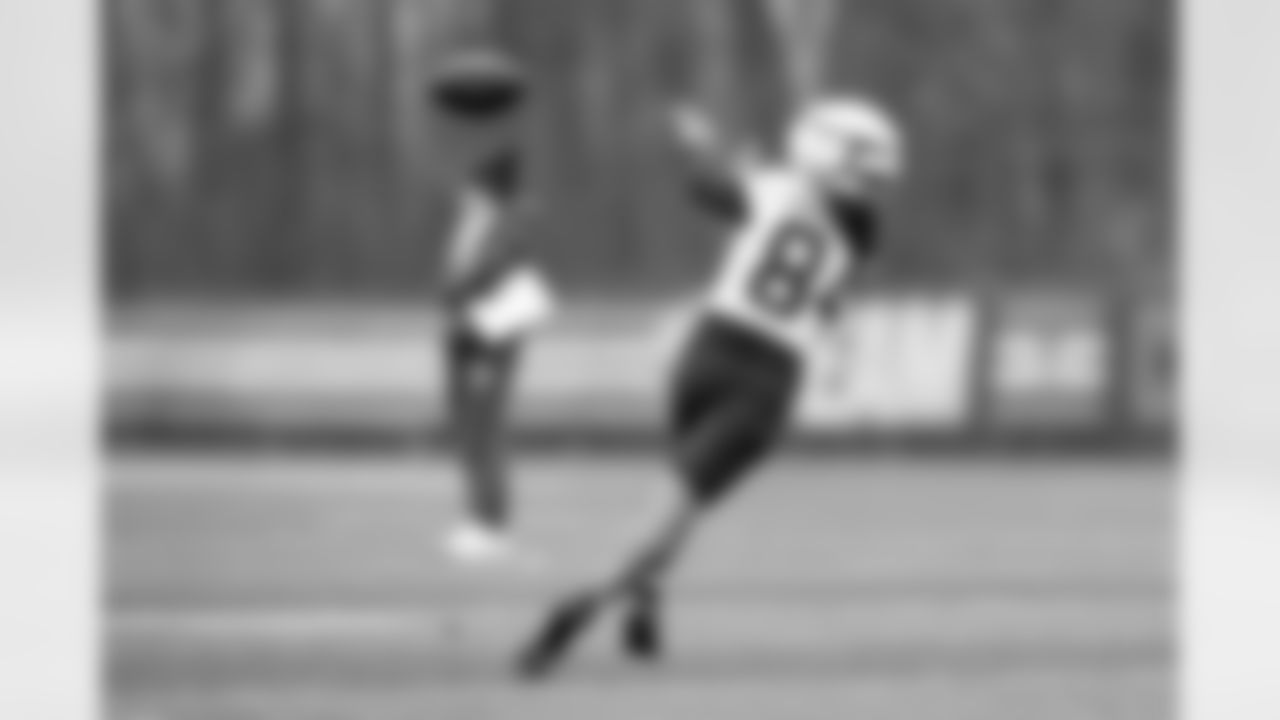 Wide receiver Gage Larvadain (84) during practice at CrossCountry Mortgage Campus on November 20, 2025.