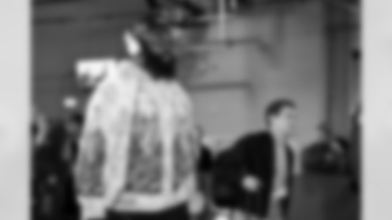 Defensive tackle Maliek Collins (96) before a NFL football game between the Cleveland Browns and New York Jets on November 9, 2025 at MetLife Stadium.