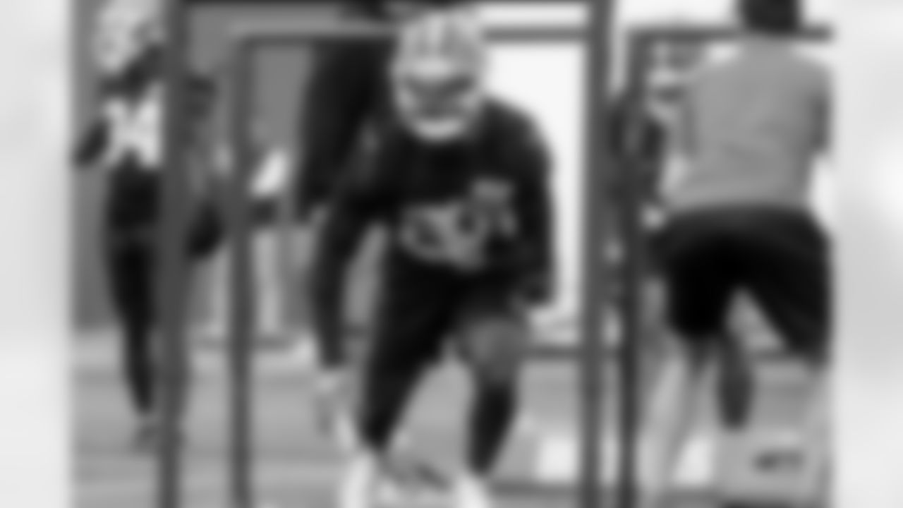 Running back Dylan Sampson (22) during the first day of OTAs at CrossCountry Mortgage Campus on May 27, 2025.