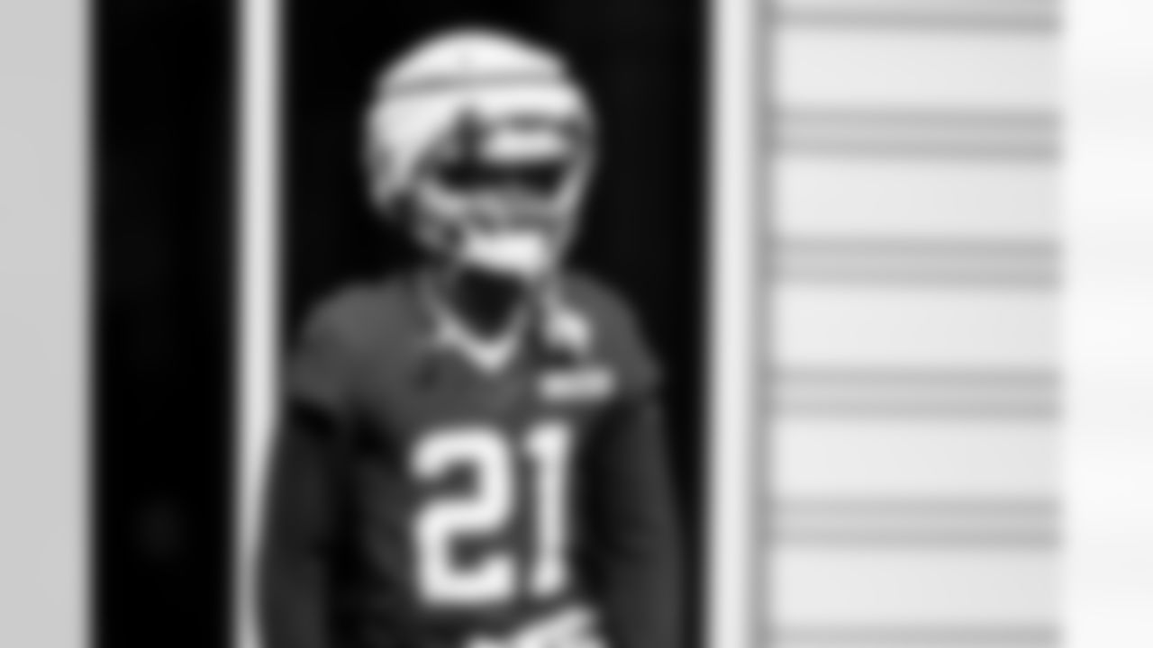 Cornerback Denzel Ward (21) during practice at CrossCountry Mortgage Campus on October 23, 2025.