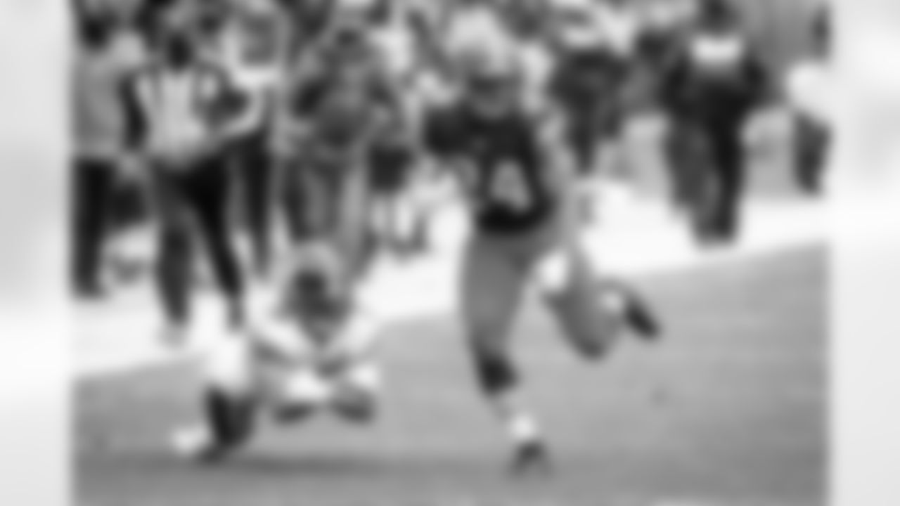 Running Back Nick Chubb (24) during a NFL football game between the Pittsburgh Steelers and Cleveland Browns on January 3, 2021 at FirstEnergy Stadium. The Browns won 24 -22.