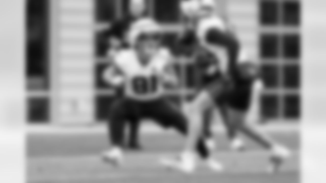 Wide receiver Luke Floriea (81) during practice at CrossCountry Mortgage Campus on November 20, 2025.