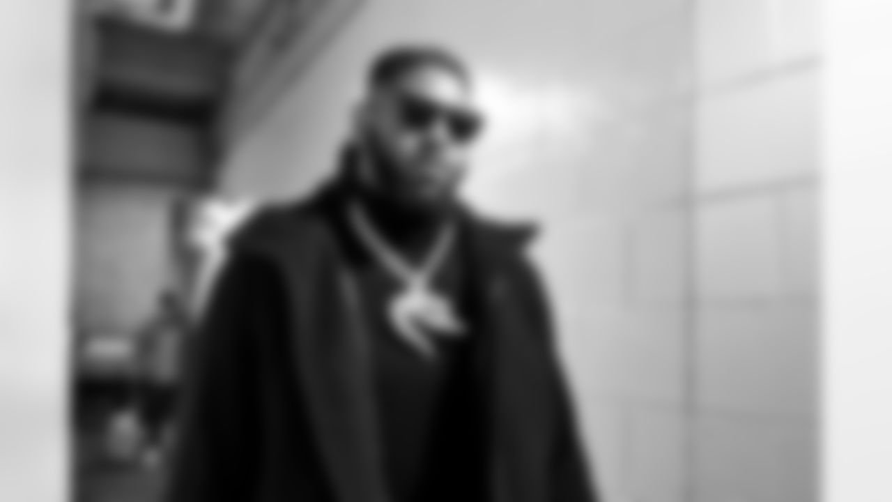 Defensive end Alex Wright (91) before a NFL football game between the Cleveland Browns and Chicago Bears on December 14, 2025 at Soldier Field.