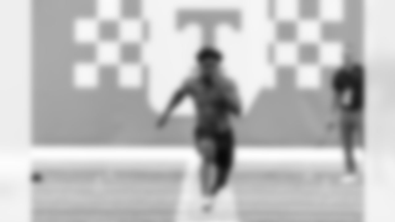 Tennessee's Dylan Sampson runs a drill during Tennessee's NFL Pro Day, Tuesday, March 11, 2025, in Knoxville, Tenn. (AP Photo/Wade Payne)