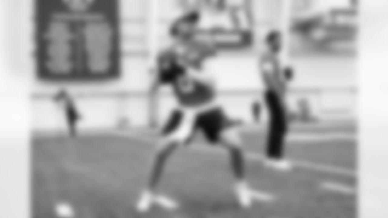 Quarterback Kenny Pickett (8) during fieldwork in Phase II of the offseason at CrossCountry Mortgage Campus on May 15, 2025.
