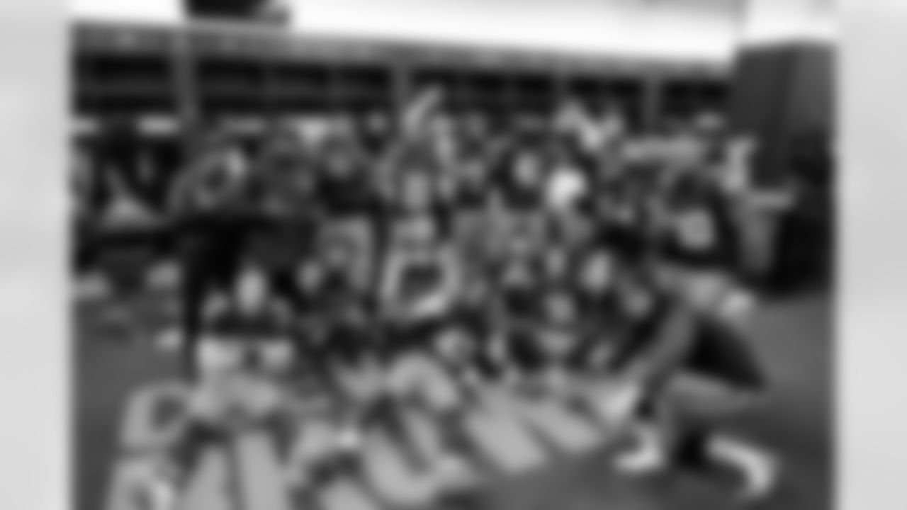 The Browns celebrate after a NFL football game between the Pittsburgh Steelers and Cleveland Browns on December 28, 2025 at Huntington Bank Field.