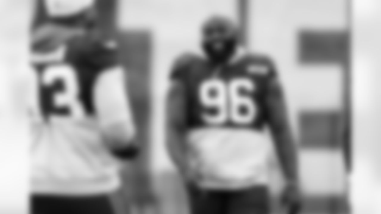 Defensive tackle Maliek Collins (96) during practice at CrossCountry Mortgage Campus on November 19, 2025.