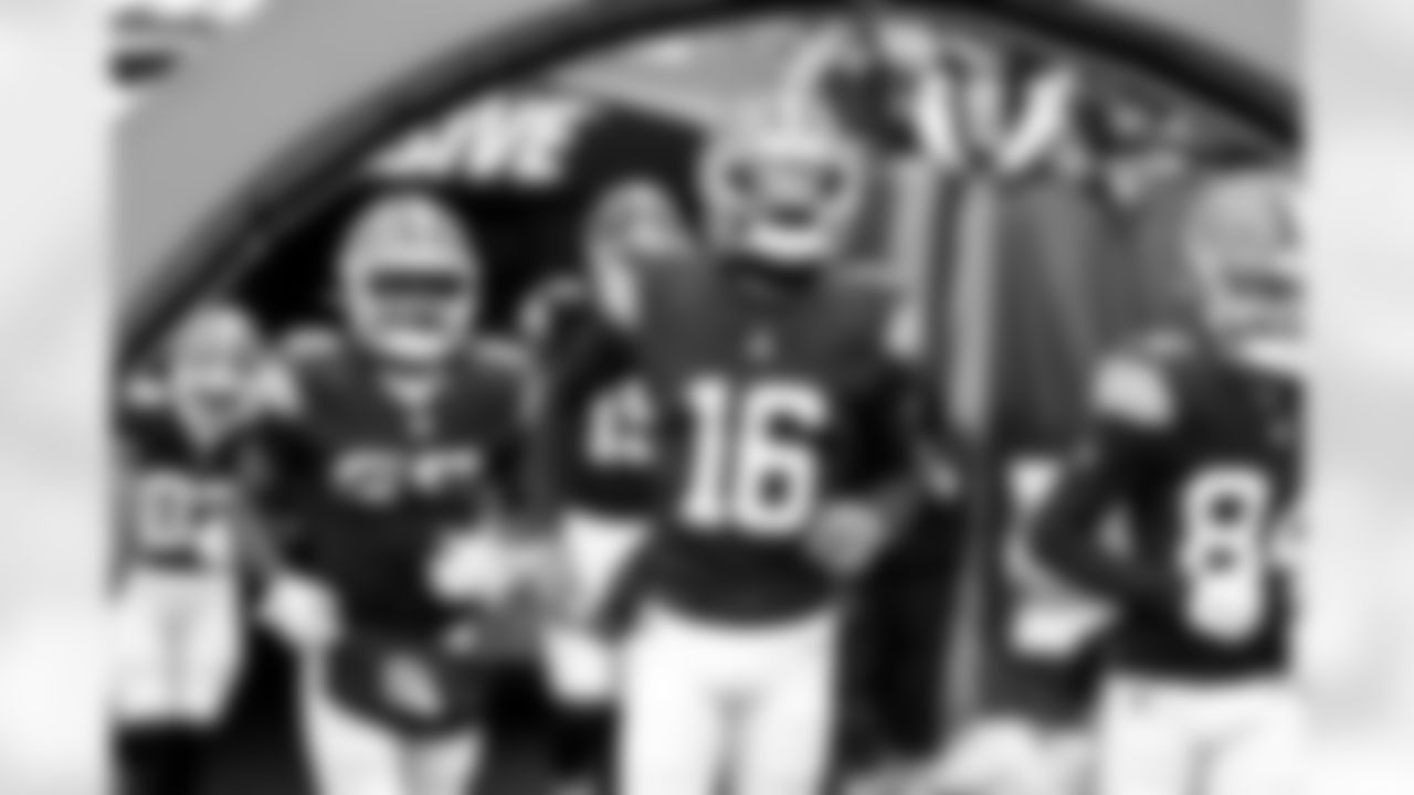 Wide receiver Isaiah Bond (16) before a NFL football game between the San Francisco 49ers and Cleveland Browns on November 30, 2025 at Huntington Bank Field.