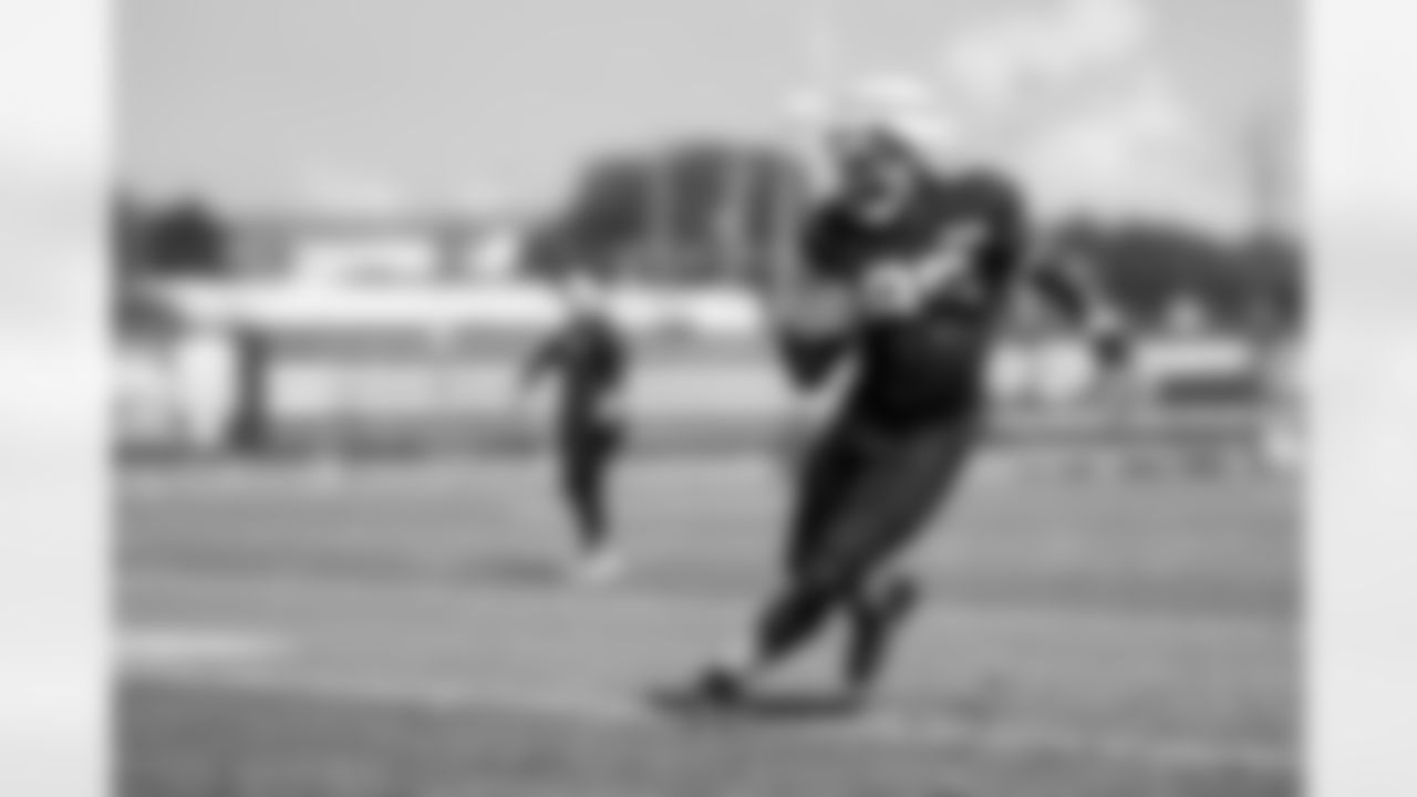 Tight end David Njoku (85) during Day 7 of Training Camp at CrossCountry Mortgage Campus on July 30, 2025.