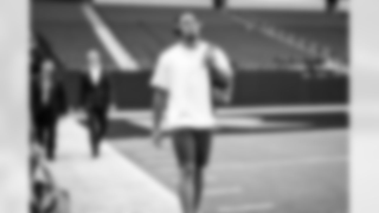 Wide receiver Cedric Tillman (19) before a NFL football game between the Cleveland Browns and Las Vegas Raiders on September 29, 2024 at Allegiant Stadium.