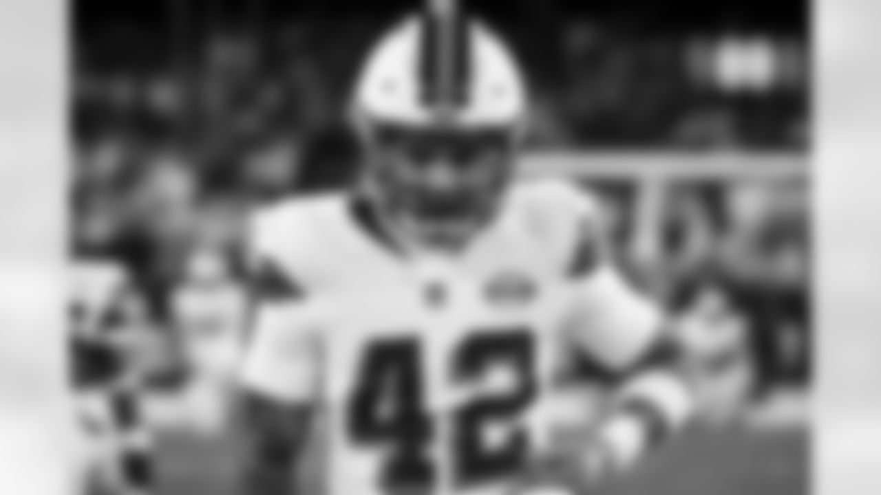 Linebacker Tony Fields II (42) before a NFL football game between the New York Jets and Cleveland Browns on Thursday Night Football on December 28, 2023 at Cleveland Browns Stadium.