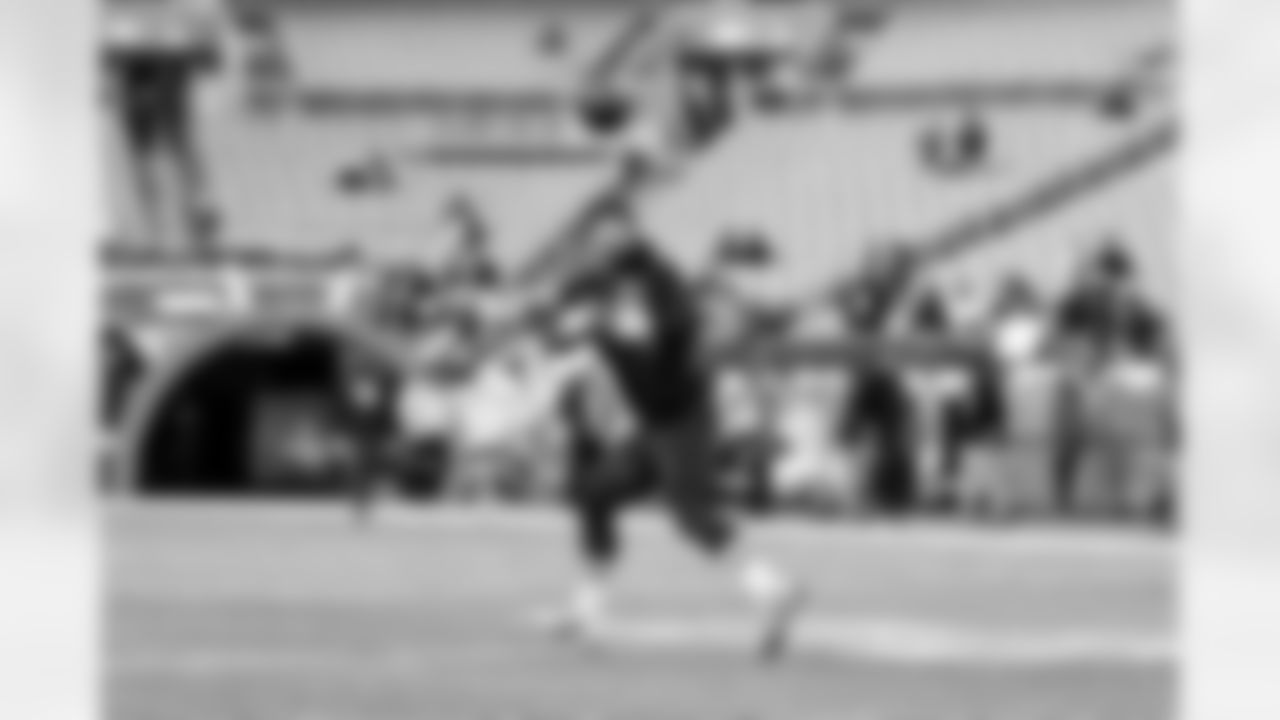 Tight end Brenden Bates (82) before a NFL football game between the Buffalo Bills and Cleveland Browns on December 21, 2025 at Huntington Bank Field.