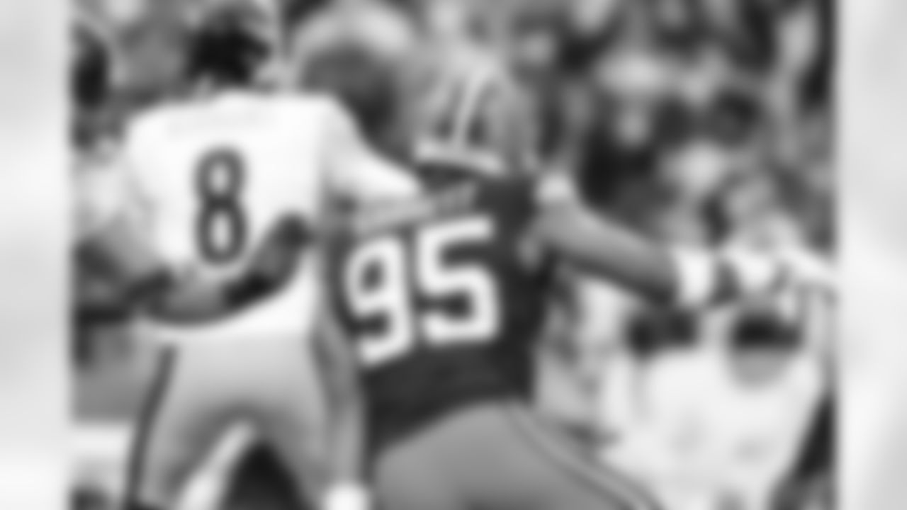 Defensive end Myles Garrett (95) during a NFL football game between the Pittsburgh Steelers and Cleveland Browns on December 28, 2025 at Huntington Bank Field.