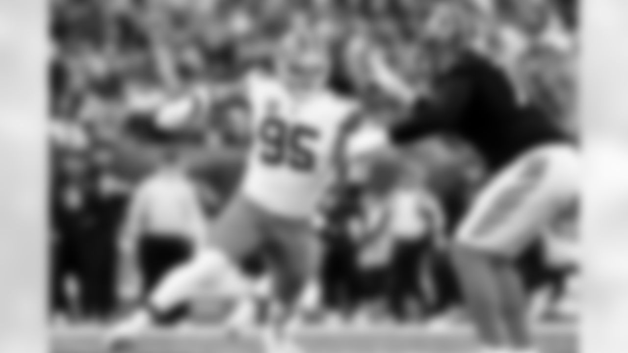 Defensive end Myles Garrett (95) during a NFL football game between the Cleveland Browns and Cincinnati Bengals on January 4, 2026 at Paycor Stadium.