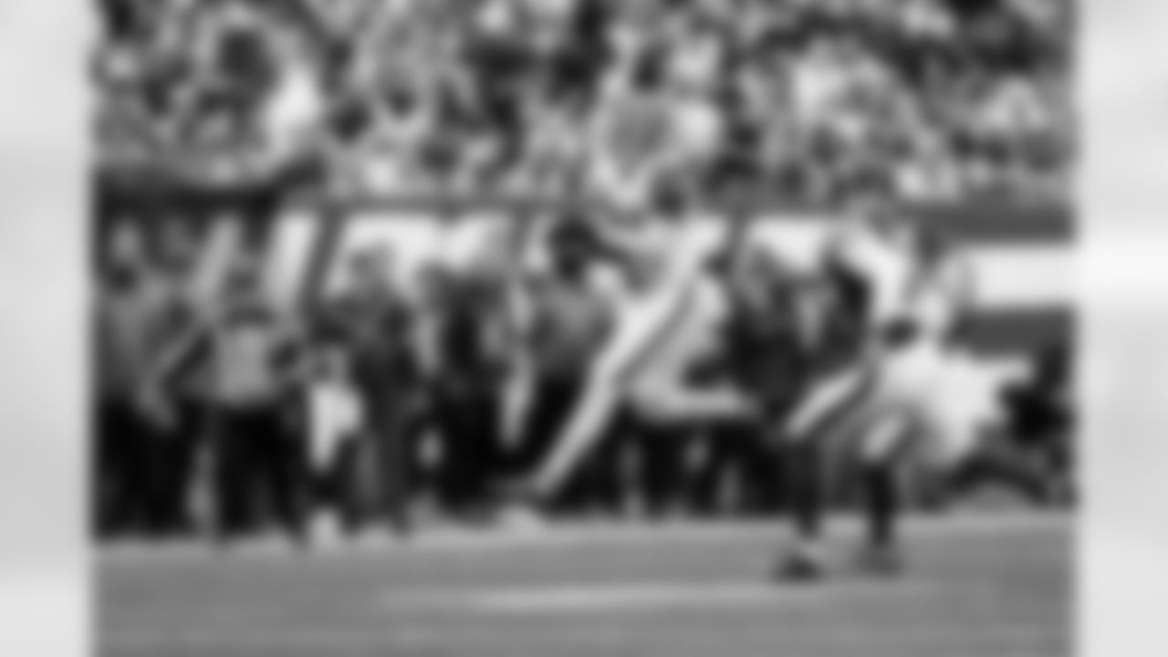 Tight end Harold Fannin Jr. (44) during a NFL football game between the Cleveland Browns and New York Jets on November 9, 2025 at MetLife Stadium.