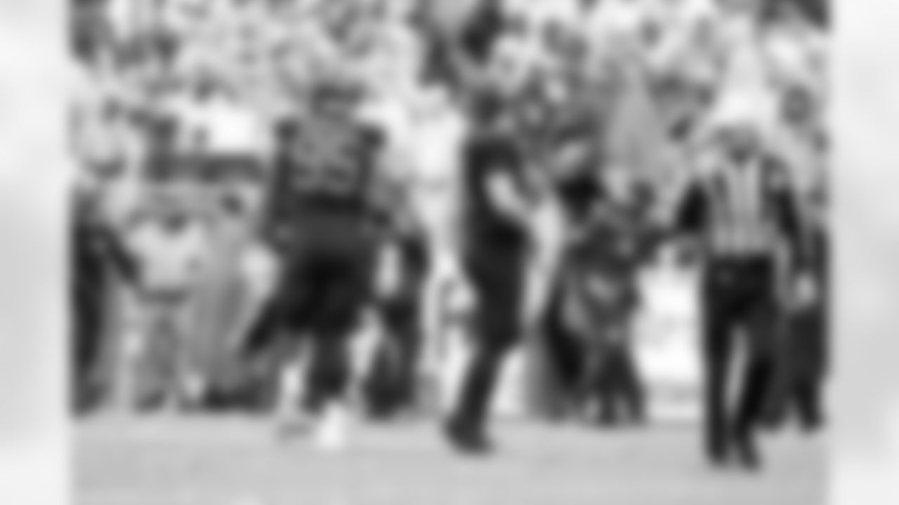 Defensive end Myles Garrett (95) and Defensive tackle Mason Graham (94) during a NFL football game between the Miami Dolphins and Cleveland Browns on October 19, 2025 at Huntington Bank Field.