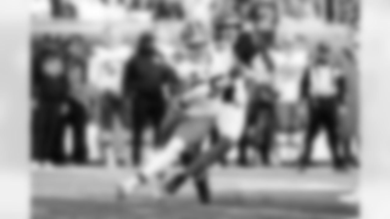 Defensive end Myles Garrett (95) during a NFL football game between the Cleveland Browns and Cincinnati Bengals on January 4, 2026 at Paycor Stadium. The Browns won 20-18.