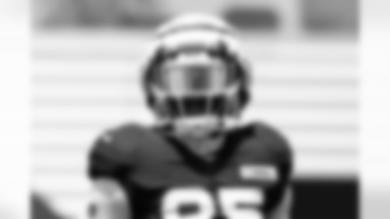Tight end David Njoku (85) during Day 5 of Training Camp at CrossCountry Mortgage Campus on July 28, 2025.