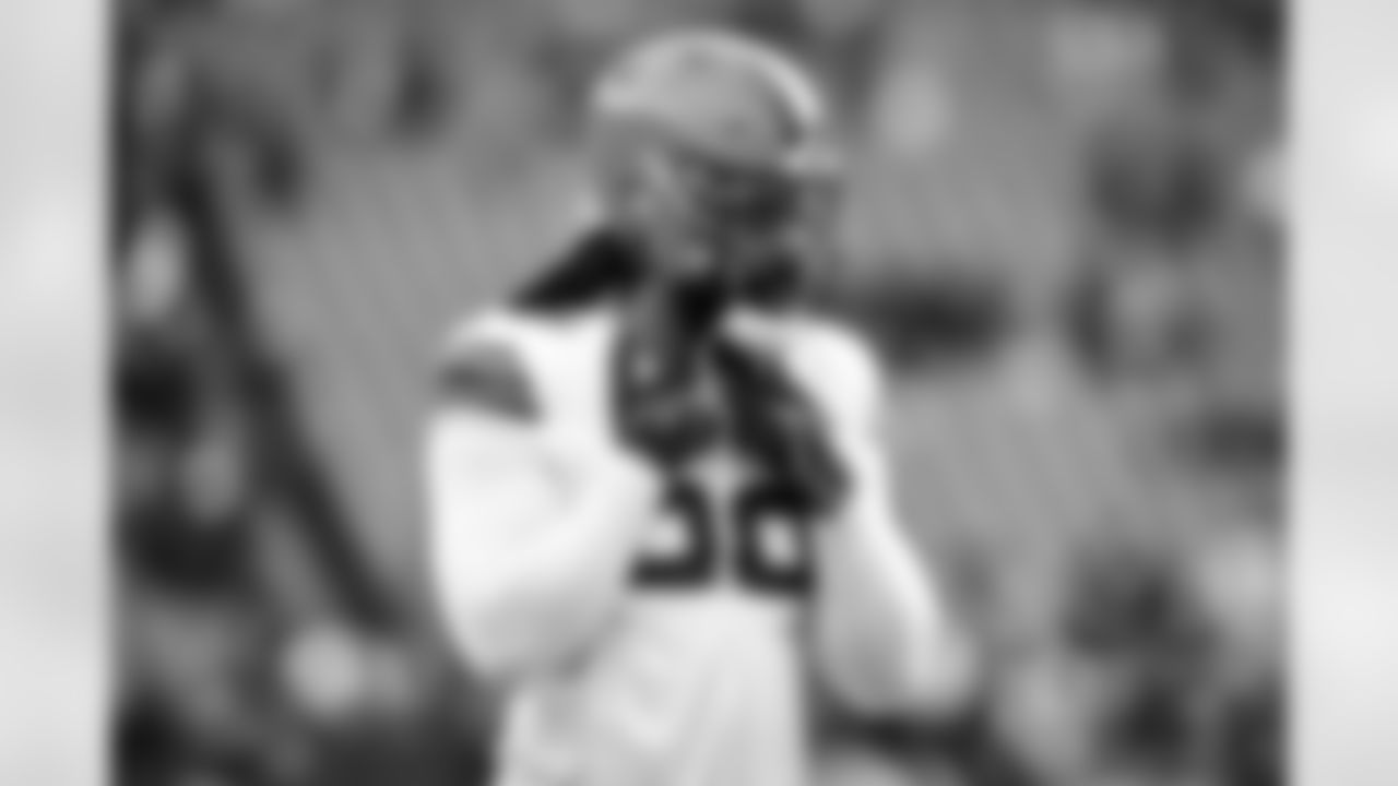 Defensive end Za'Darius Smith (99) before a NFL football game between the Cleveland Browns and Cincinnati Bengals on January 7, 2024 at Paycor Stadium.