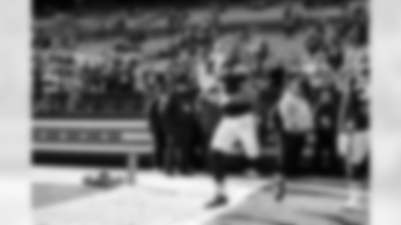 Quarterback Dillon Gabriel (8) before a NFL football game between the Buffalo Bills and Cleveland Browns on December 21, 2025 at Huntington Bank Field.