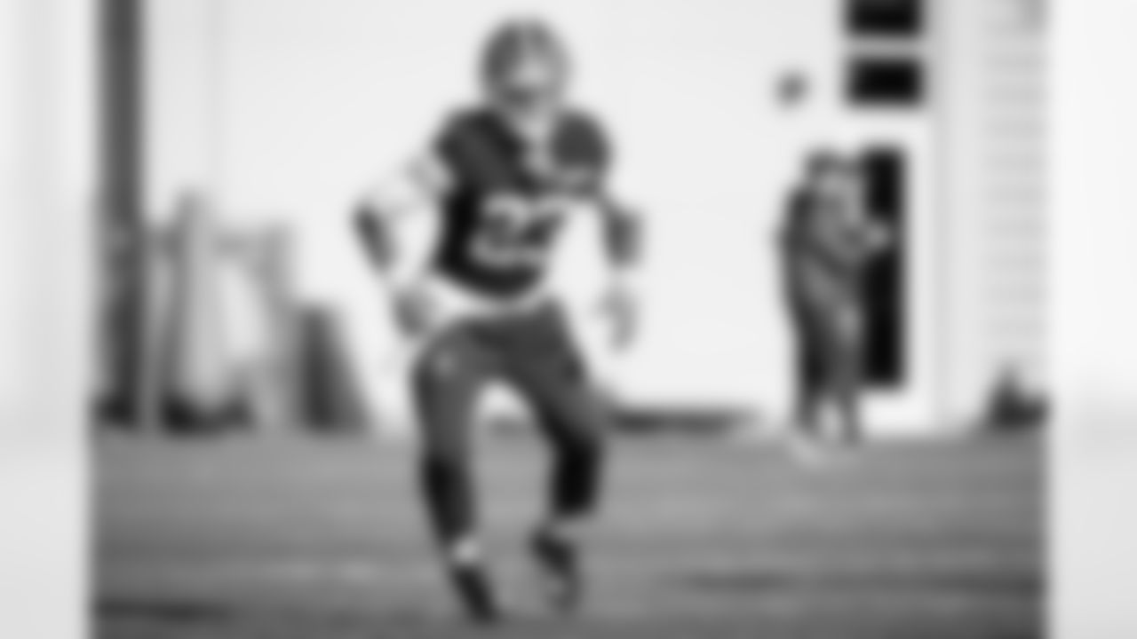 Running back Ahmani Marshall (23) during practice at CrossCountry Mortgage Campus on December 18, 2025.