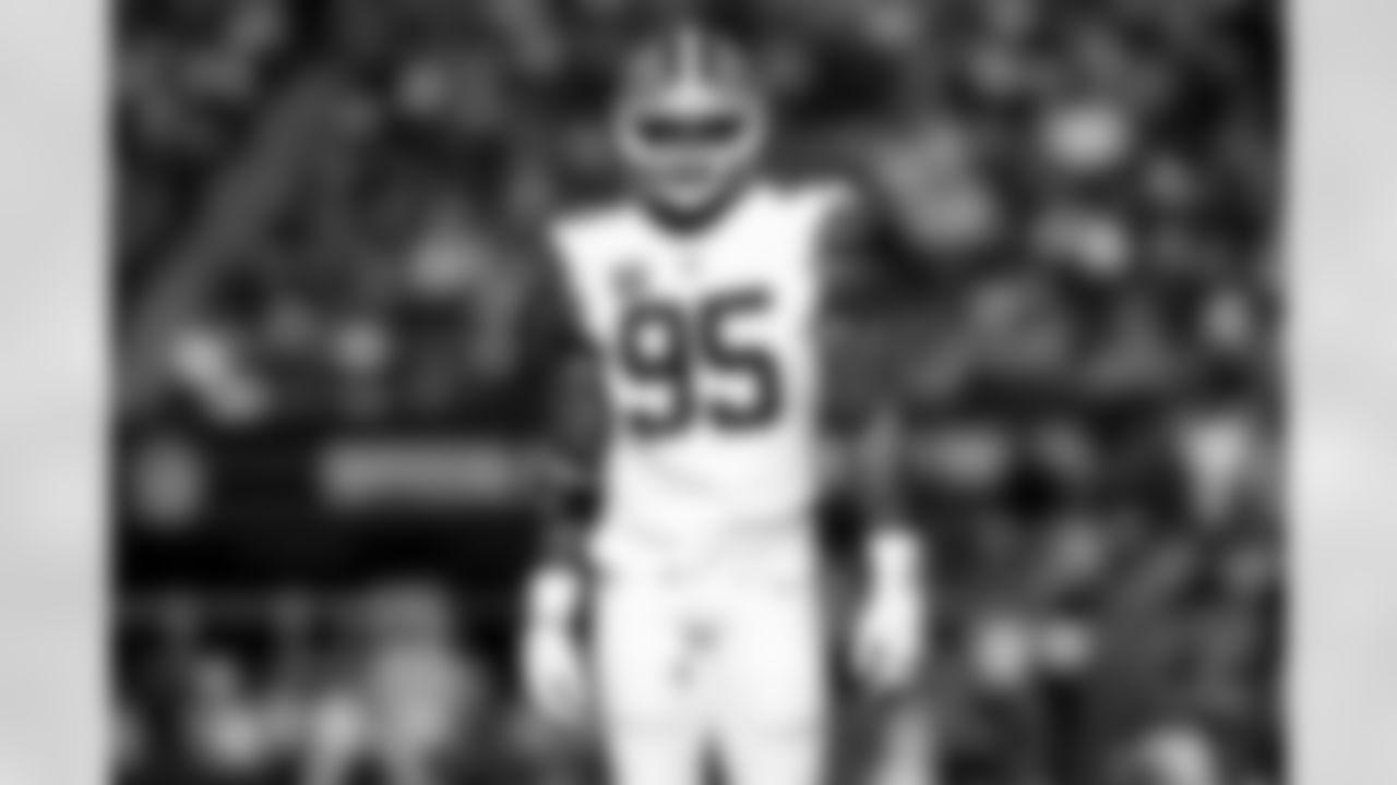 Defensive end Myles Garrett (95) during a NFL football game between the Cleveland Browns and New England Patriots on October 26, 2025 at Gillette Stadium. The Browns lost 13-32.