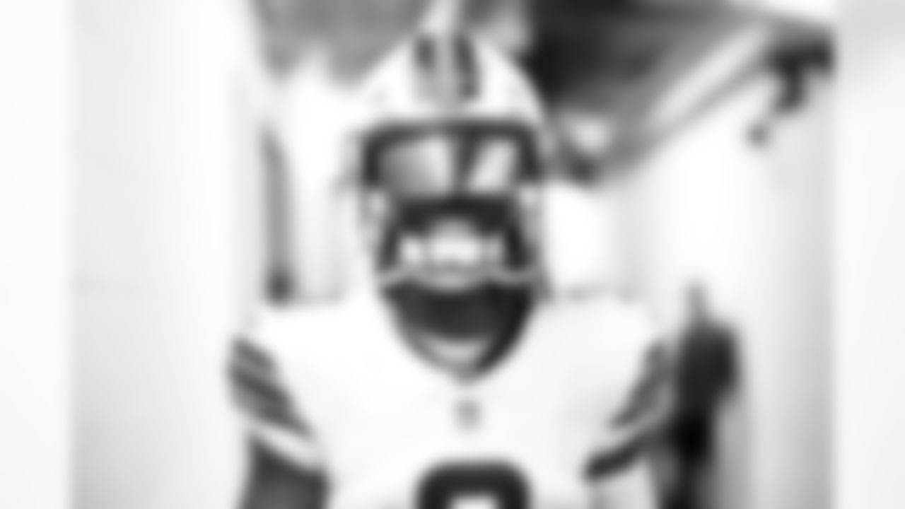 Wide receiver Jerry Jeudy (3) before a NFL football game between the Cleveland Browns and Las Vegas Raiders on November 23, 2025 at Allegiant Stadium.