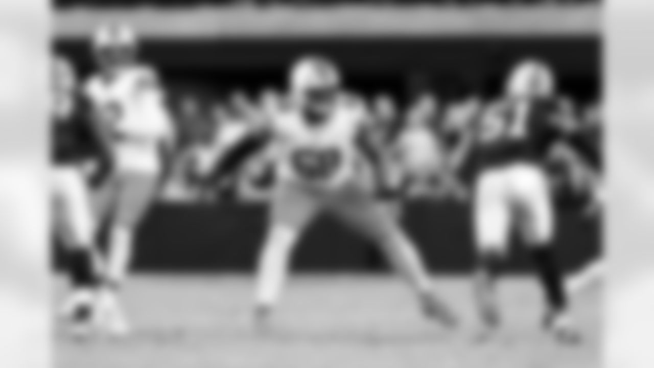 Offensive tackle Cam Robinson (68) during a NFL football game between the Cleveland Browns and Las Vegas Raiders on November 23, 2025 at Allegiant Stadium.