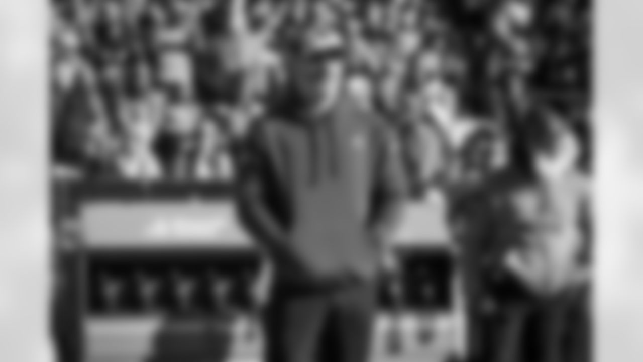 Head Coach Kevin Stefanski before a NFL football game between the Cleveland Browns and Denver Broncos on November 26, 2023 at Empower Field at Mile High.
