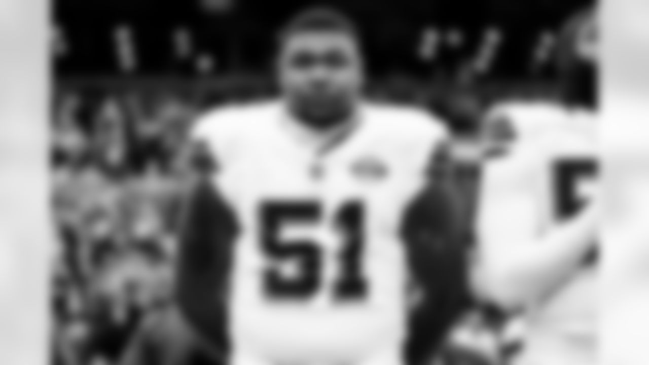 Defensive tackle Mike Hall Jr. (51)