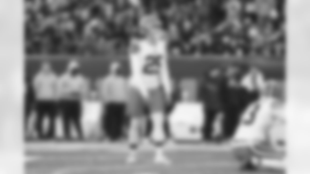 Kicker Andre Szmyt (25) during a NFL football game between the Cleveland Browns and Cincinnati Bengals on January 4, 2026 at Paycor Stadium.