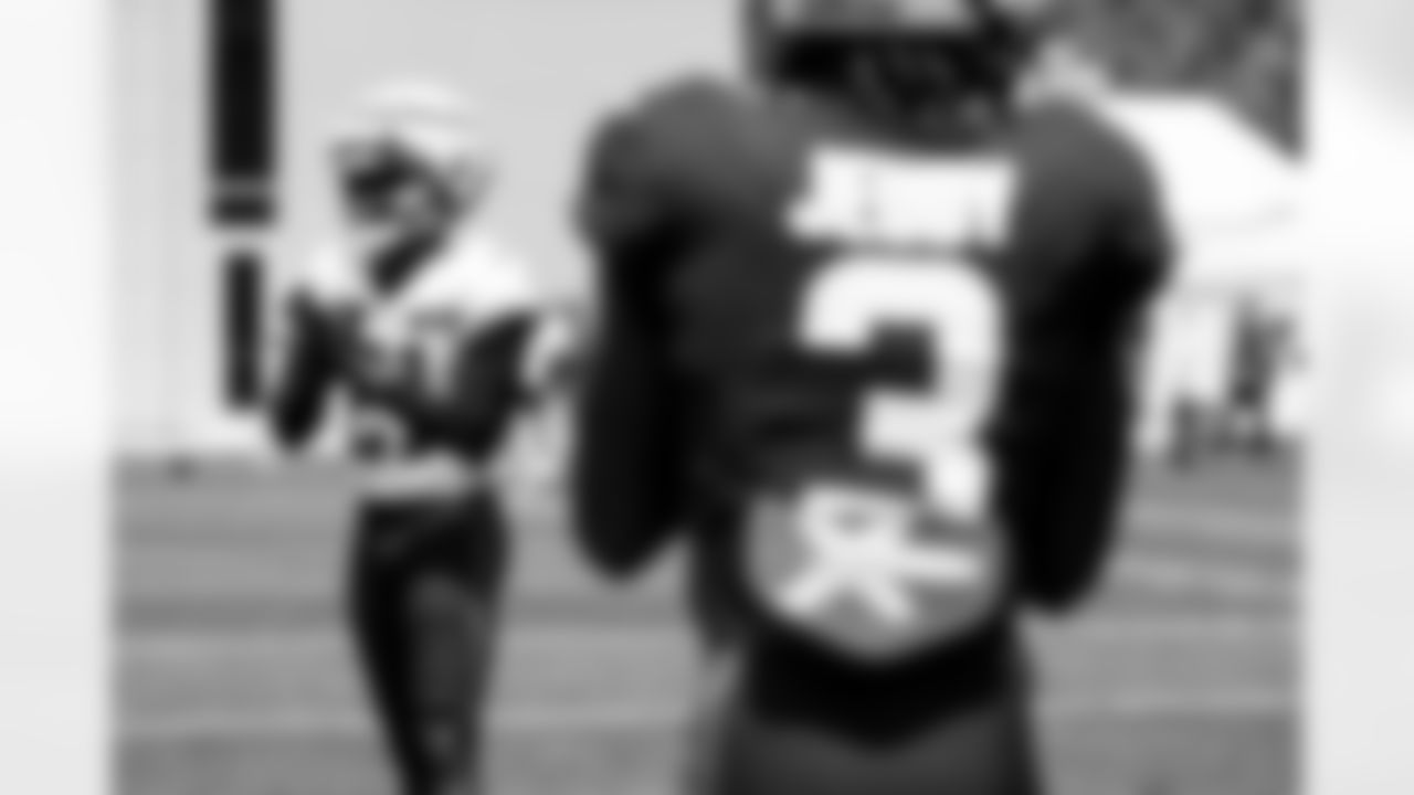 Cornerback Denzel Ward (21) during Day 5 of Training Camp at CrossCountry Mortgage Campus on July 28, 2025.