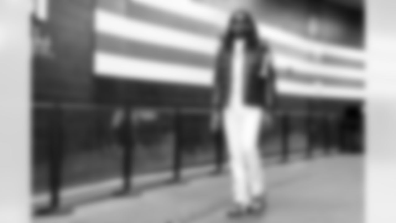 Safety Rayshawn Jenkins (5) before a NFL football game between the San Francisco 49ers and Cleveland Browns on November 30, 2025 at Huntington Bank Field.