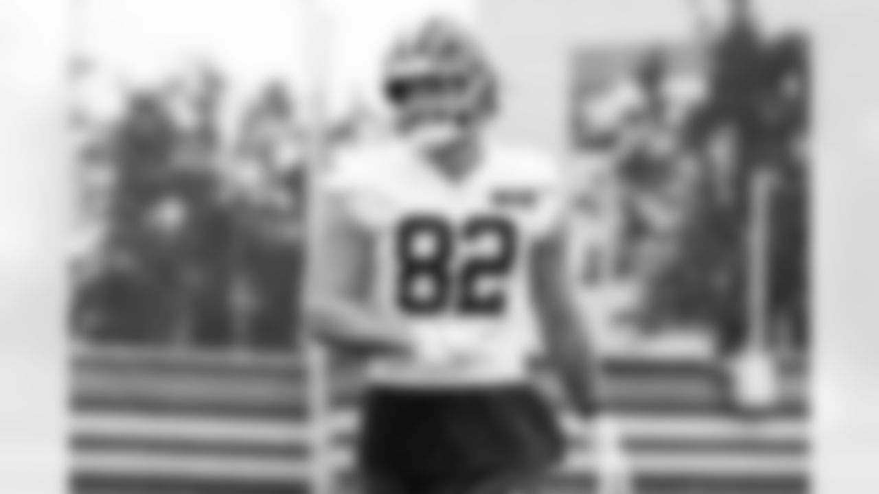 Tight end Brenden Bates (82) during practice at CrossCountry Mortgage Campus on November 3, 2025.