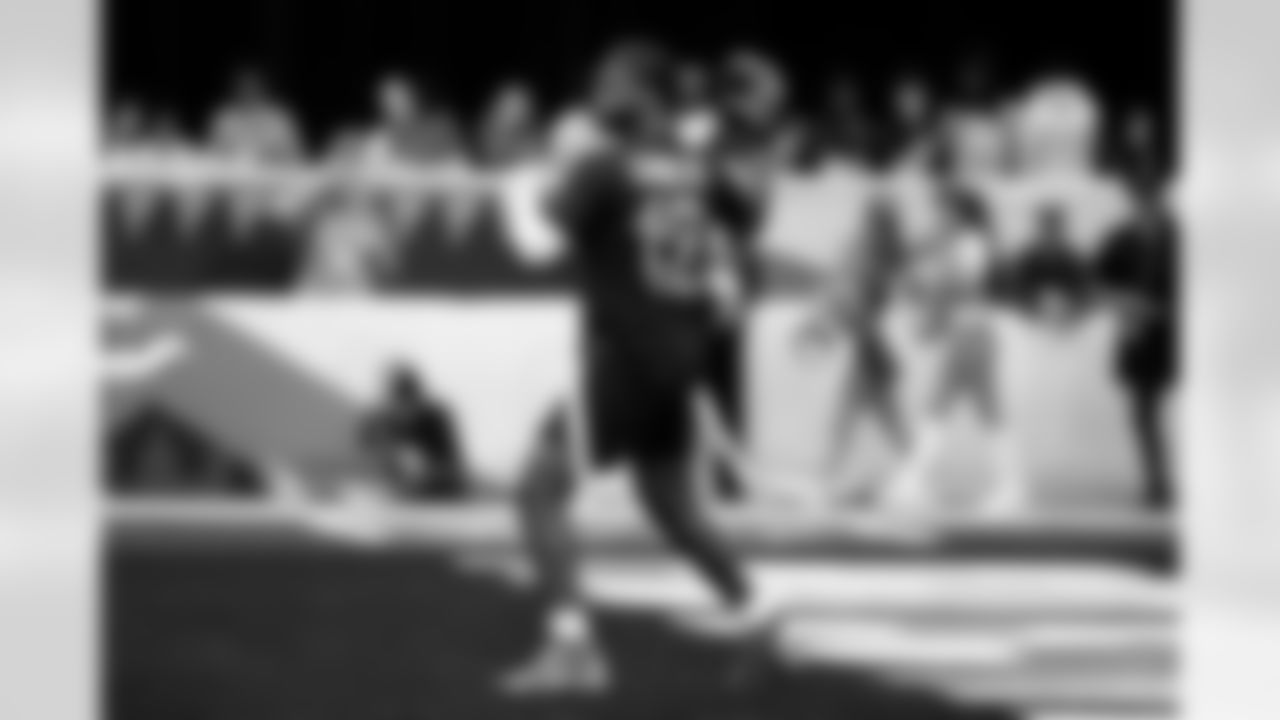 Cleveland Browns quarterback Shedeur Sanders (12) throws a pass during the 2026 Pro Bowl Game on Tuesday, February 3, 2026 in San Francisco, California. (Alika Jenner/NFL)