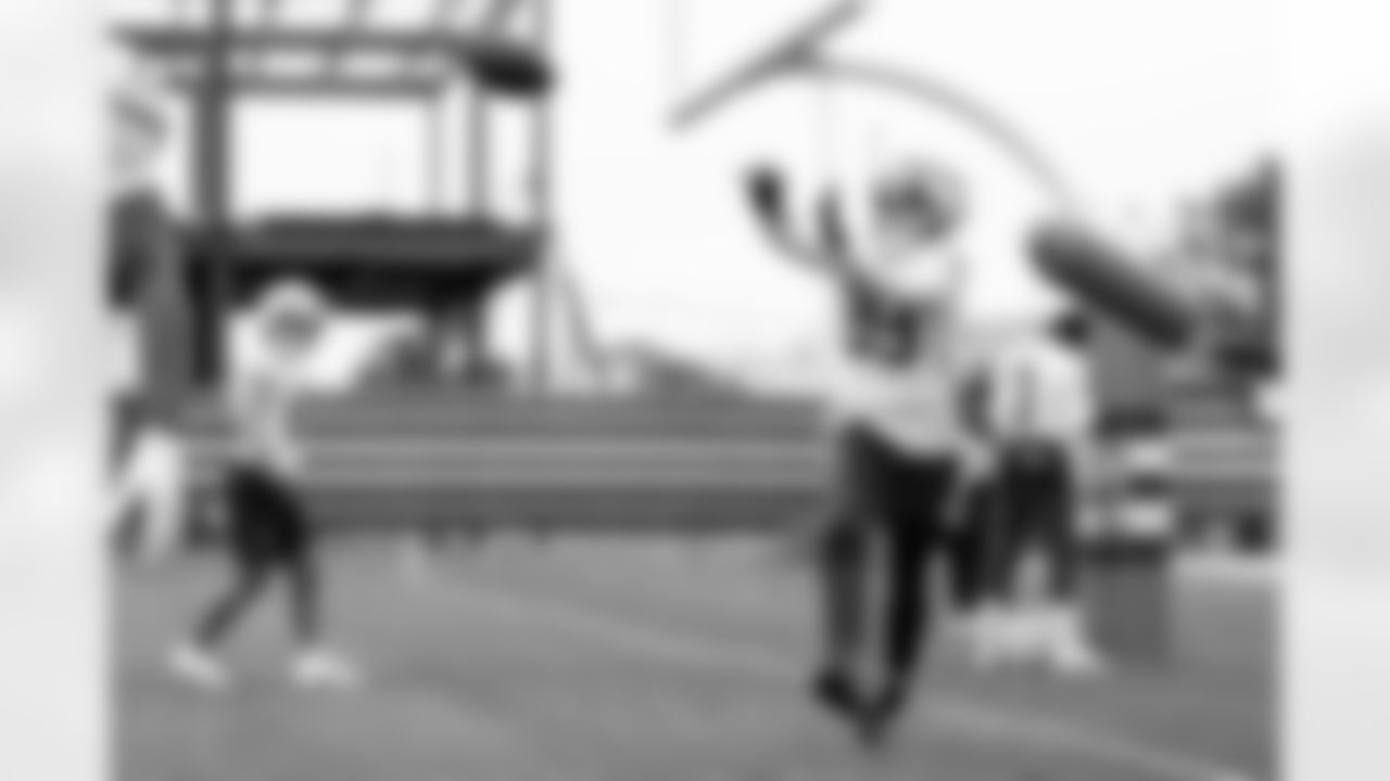 Wide receiver Kaden Davis (89) during practice at CrossCountry Mortgage Campus on November 3, 2025.