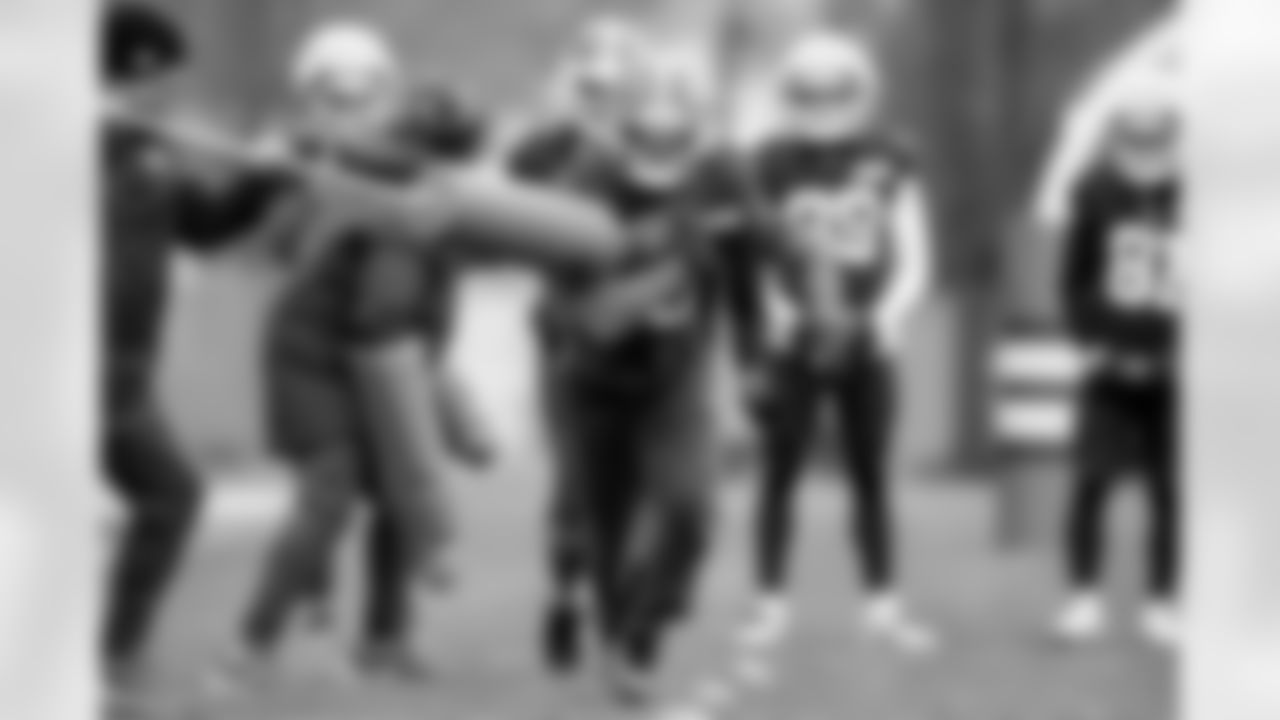 Wide receiver Isaiah Bond (16) during practice at CrossCountry Mortgage Campus on November 26, 2025.