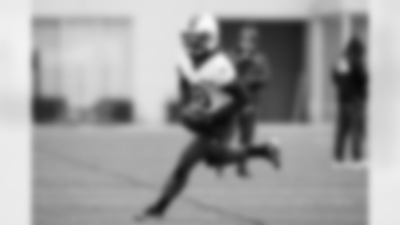 Wide receiver Isaiah Bond (16) during practice at CrossCountry Mortgage Campus on November 20, 2025.