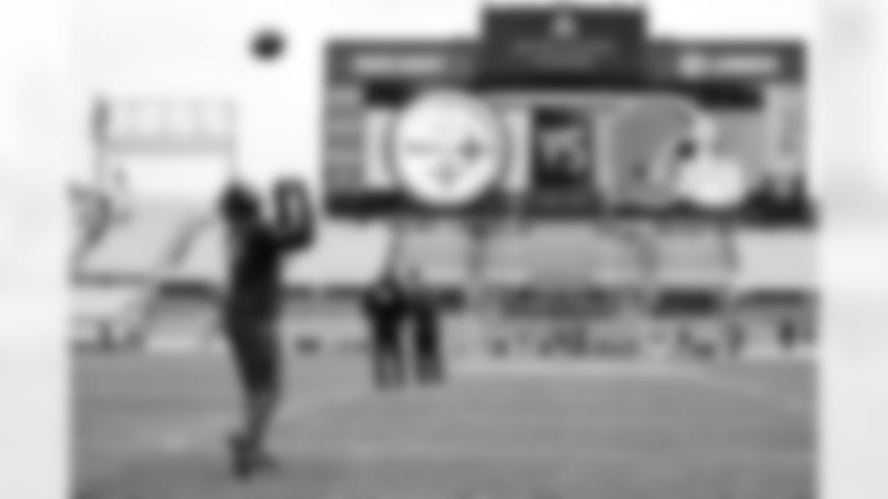 Wide receiver Jamari Thrash (80) before a NFL football game between the Cleveland Browns and Pittsburgh Steelers on October 12, 2025 at Acrisure Stadium.