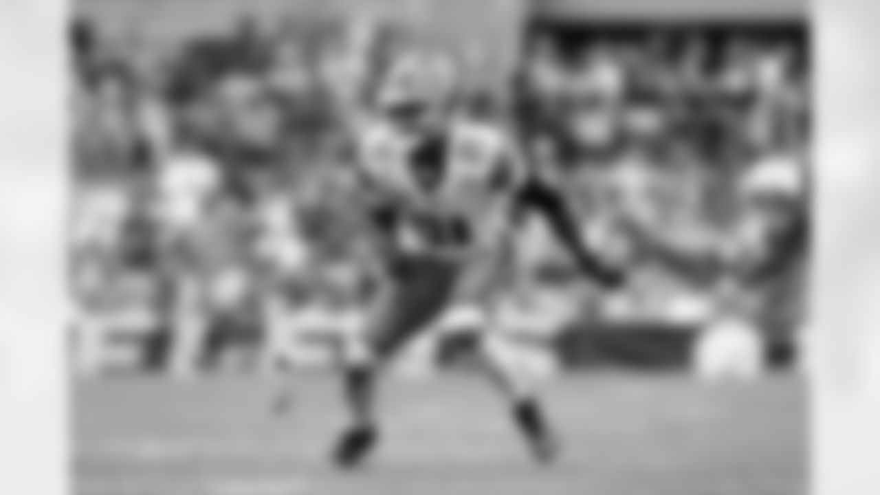 Cornerback Denzel Ward (21) during a NFL football game between the Cleveland Browns and Pittsburgh Steelers on October 12, 2025 at Acrisure Stadium. The Browns lost 9-23.