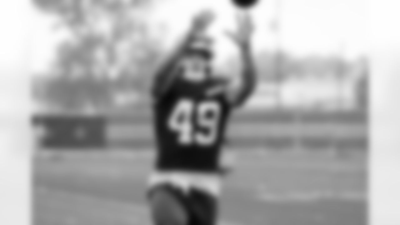 Linebacker Carson Schwesinger (49) during Day 17 of Training Camp at CrossCountry Mortgage Campus on August 21, 2025.