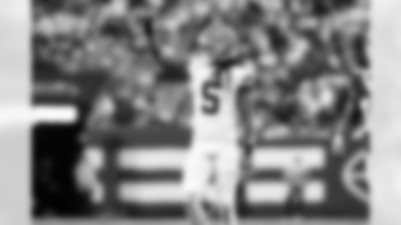 Safety Rayshawn Jenkins (5) during a NFL football game between the Cleveland Browns and New York Jets on November 9, 2025 at MetLife Stadium.