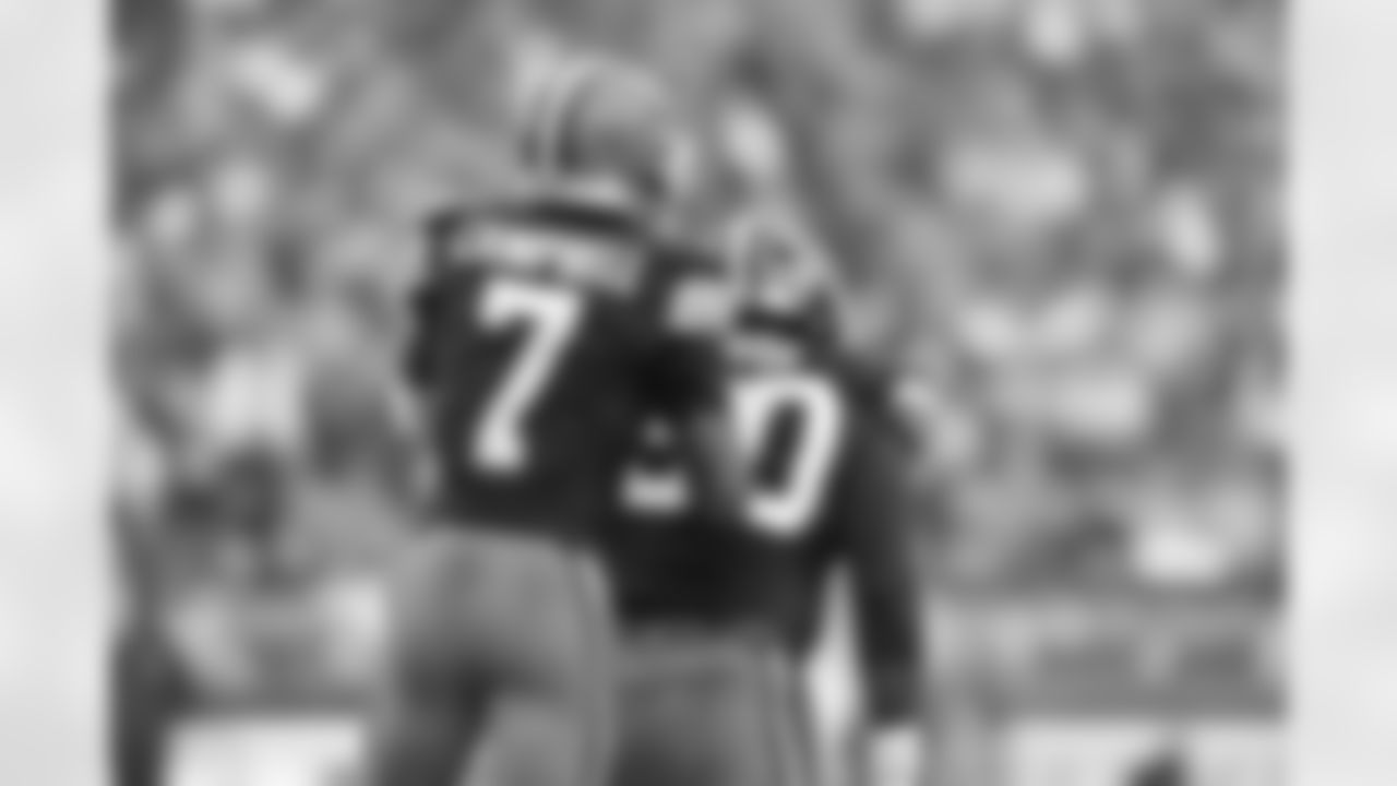 Cornerback Tyson Campbell (7) and Linebacker Devin Bush (30) during a NFL football game between the Pittsburgh Steelers and Cleveland Browns on December 28, 2025 at Huntington Bank Field.