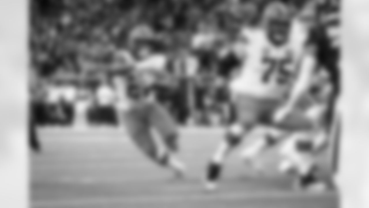 Running back Kareem Hunt (27) during a NFL Wild Card playoff football game between the Cleveland Browns and Houston Texans on January 13, 2024 at NRG Stadium.