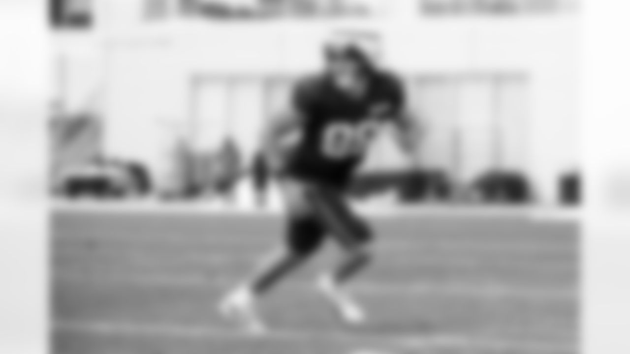 Tight end Caden Prieskorn (88) during practice at CrossCountry Mortgage Campus on December 3, 2025.