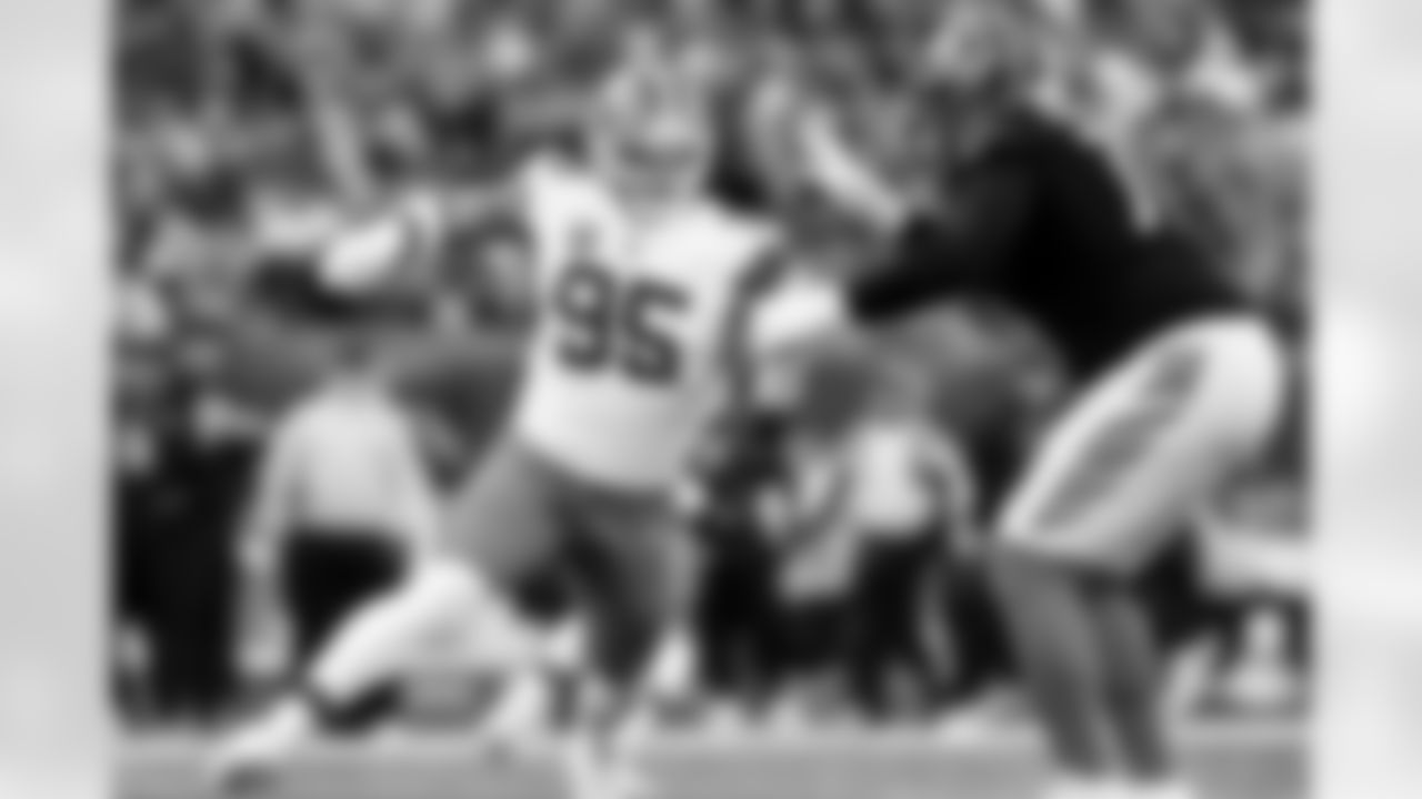 Defensive end Myles Garrett (95) during a NFL football game between the Cleveland Browns and Cincinnati Bengals on January 4, 2026 at Paycor Stadium. The Browns won 20-18.