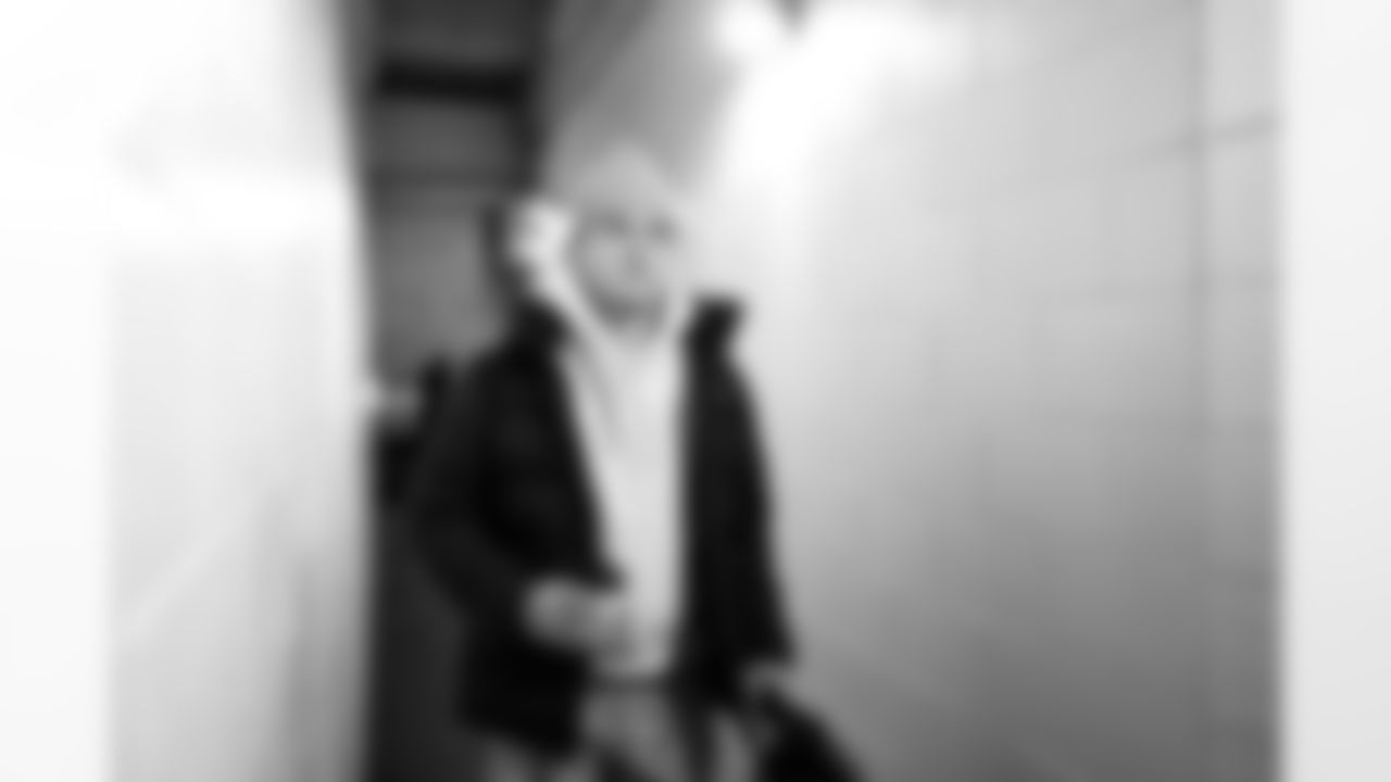 Kicker Andre Szmyt (25) before a NFL football game between the Cleveland Browns and Chicago Bears on December 14, 2025 at Soldier Field.