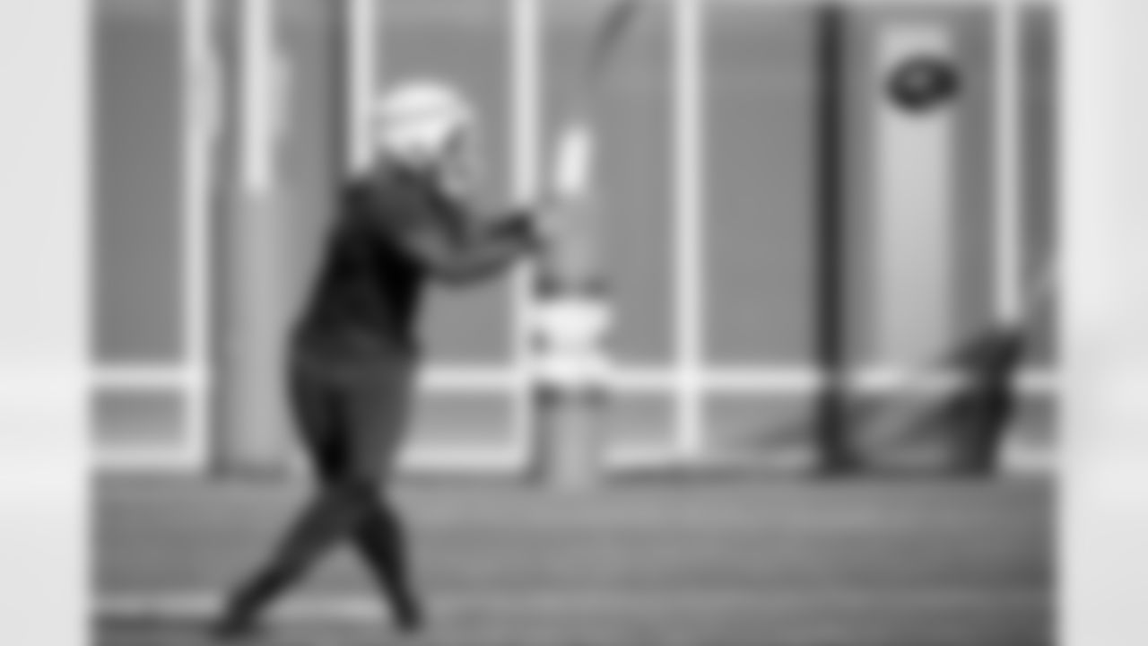 Running back Raheim Sanders (35) during practice at CrossCountry Mortgage Campus on December 18, 2025.