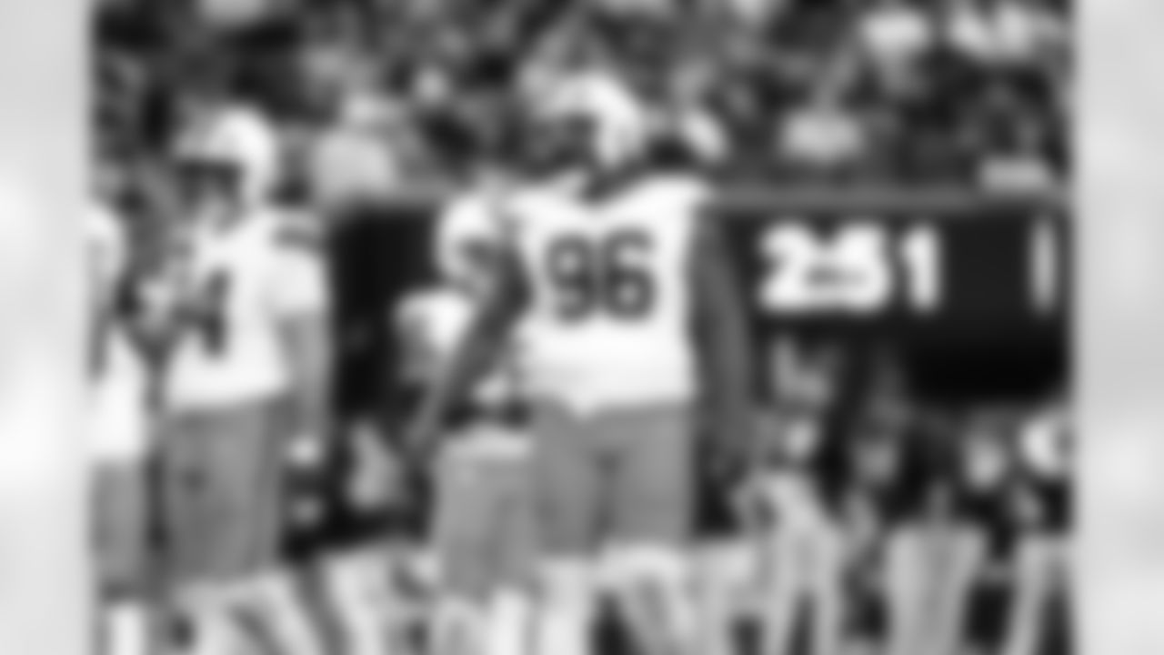 Defensive tackle Maliek Collins (96) during a NFL football game between the Cleveland Browns and Las Vegas Raiders on November 23, 2025 at Allegiant Stadium.